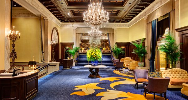 hotel-drake-chicago-lobby