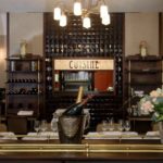 Les Jalles Restaurant Paris. Taste and  romantic touch