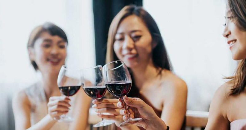I cinesi bevano sempre più vino cinese